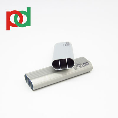 خدمة قطع قابلة للتخصيص ملفات تعريف الألومنيوم لون الحبوب الخشبية للخزانة إطار الباب المنزلق